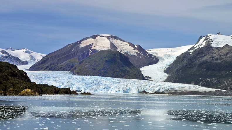 chilean-fjords-glacier